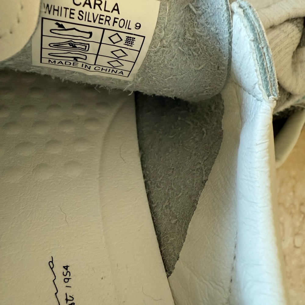 Vintage Havana White and Silver Star women’s sneakers - Picture 5 of 8